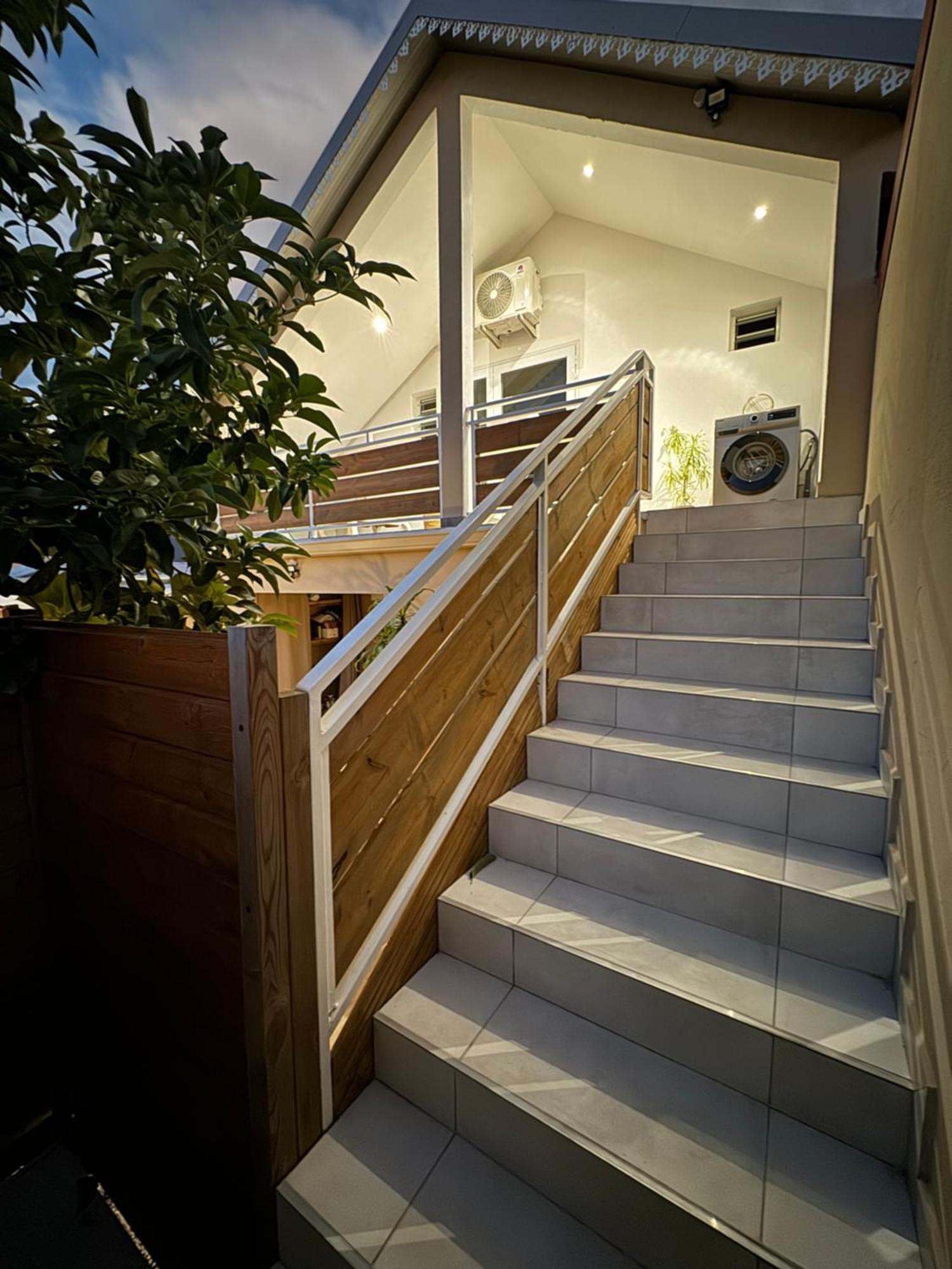 Grand Studio Charmant, Tout Equipe… Saint-Denis Exterior foto